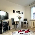 Apartment Ideal42 - Für Zwei - Citynah, Verkehrsgünstig, Supermarkt, Flexibler Check-in