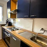 Apartment Ideal42 - Für Zwei - Citynah, Verkehrsgünstig, Supermarkt, Flexibler Check-in