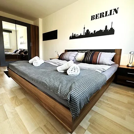 Ideal42 - Für Zwei - Citynah, Verkehrsgünstig, Supermarkt, Flexibler Check-in * Berlín